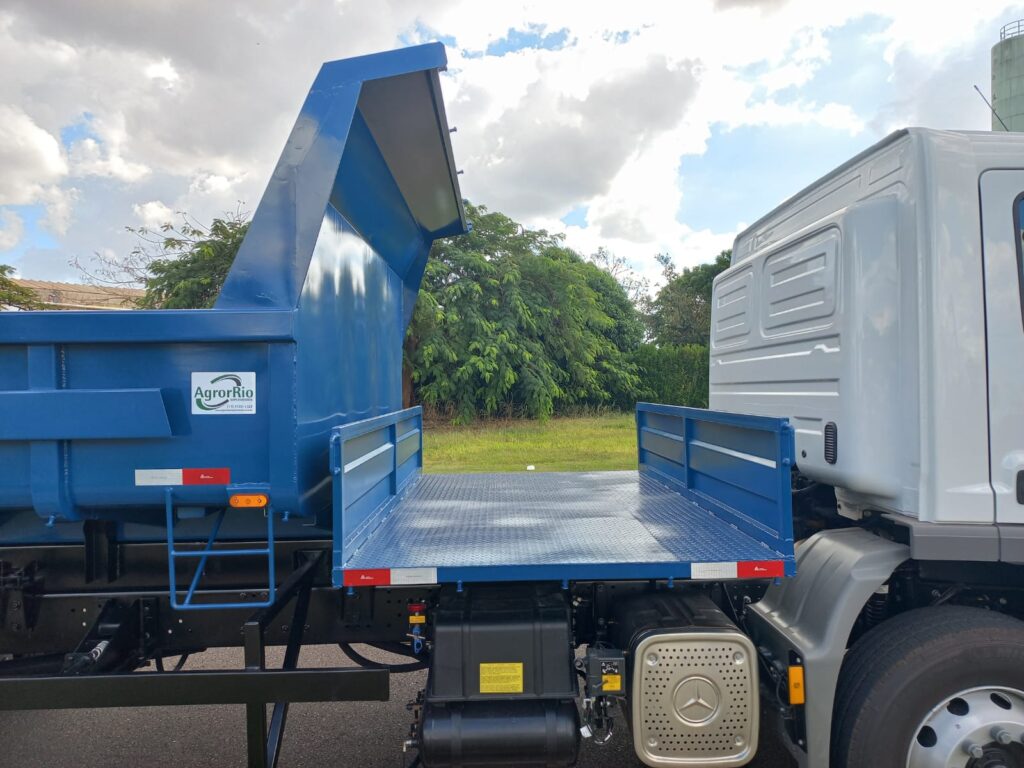 Lubrificação e inspeções do implemento rodoviário: o que não pode faltar no seu cronograma