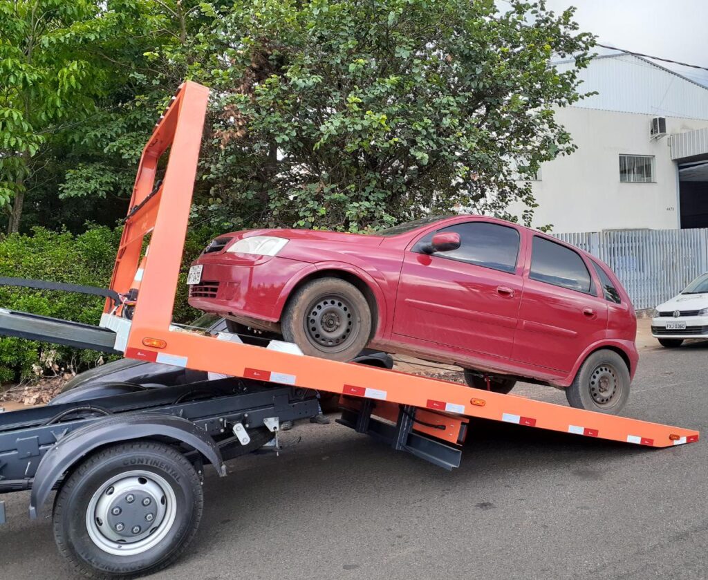Qual a diferença entre reboque, semirreboque e implemento rodoviário?